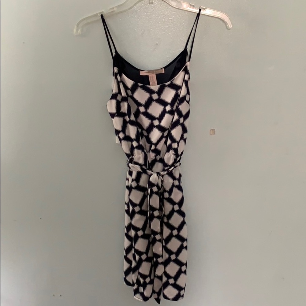 Pattern Dress - Picture 3 of 5